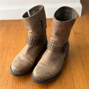 Steve Madden mid calf leather boots